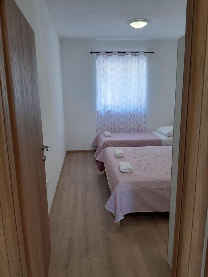 Apartmani Benjamin Bibinje Luaran gambar