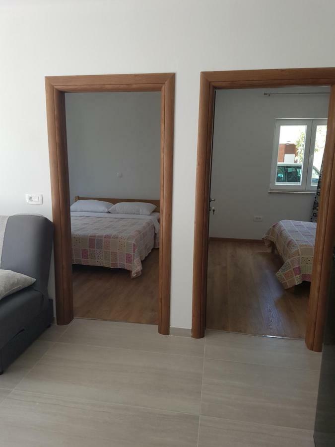 Apartmani Benjamin Bibinje Luaran gambar